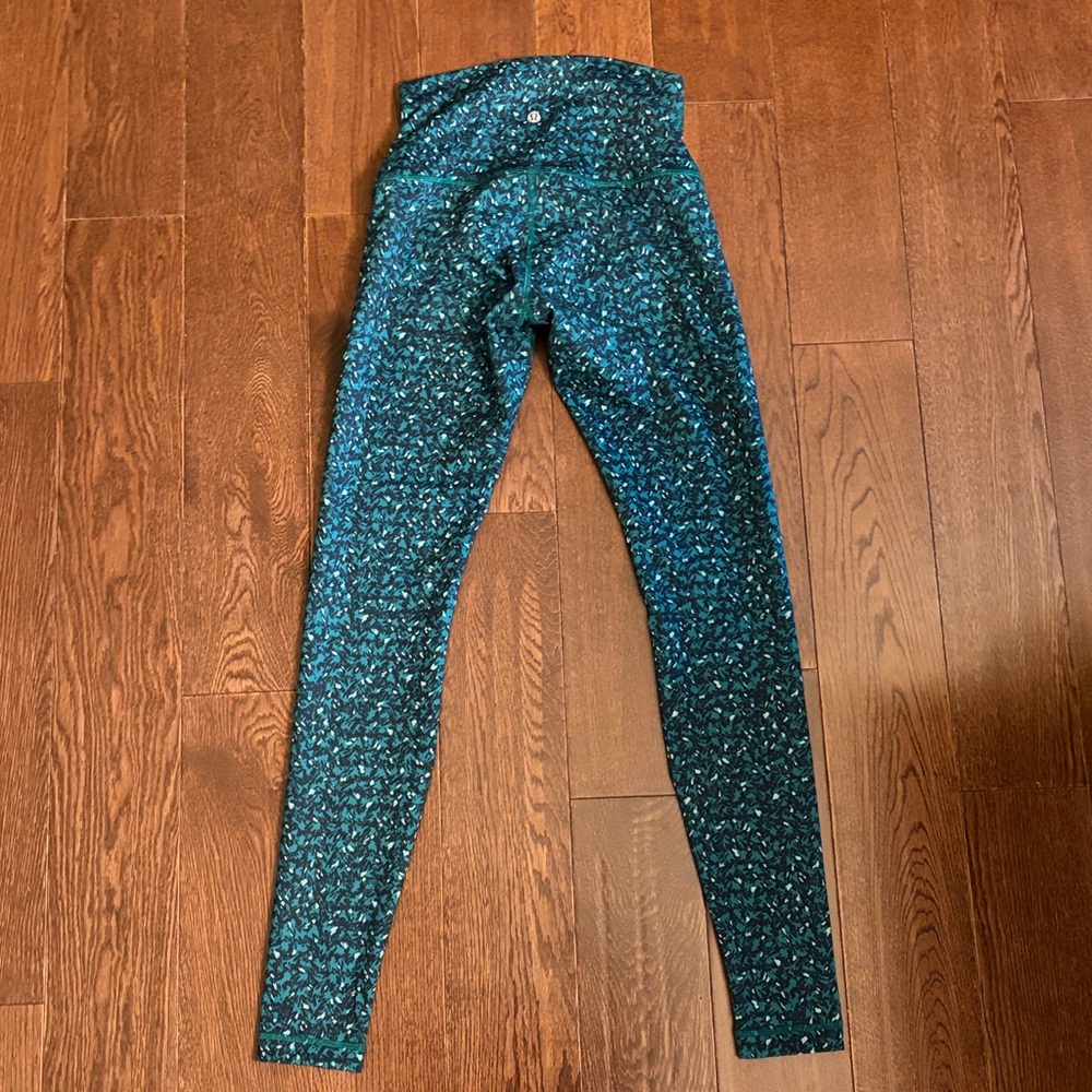 LULULEMON GREEN Wunder Under Pant (Hi-Rise) Patterned Geometric Leggings - Picture 4 of 6